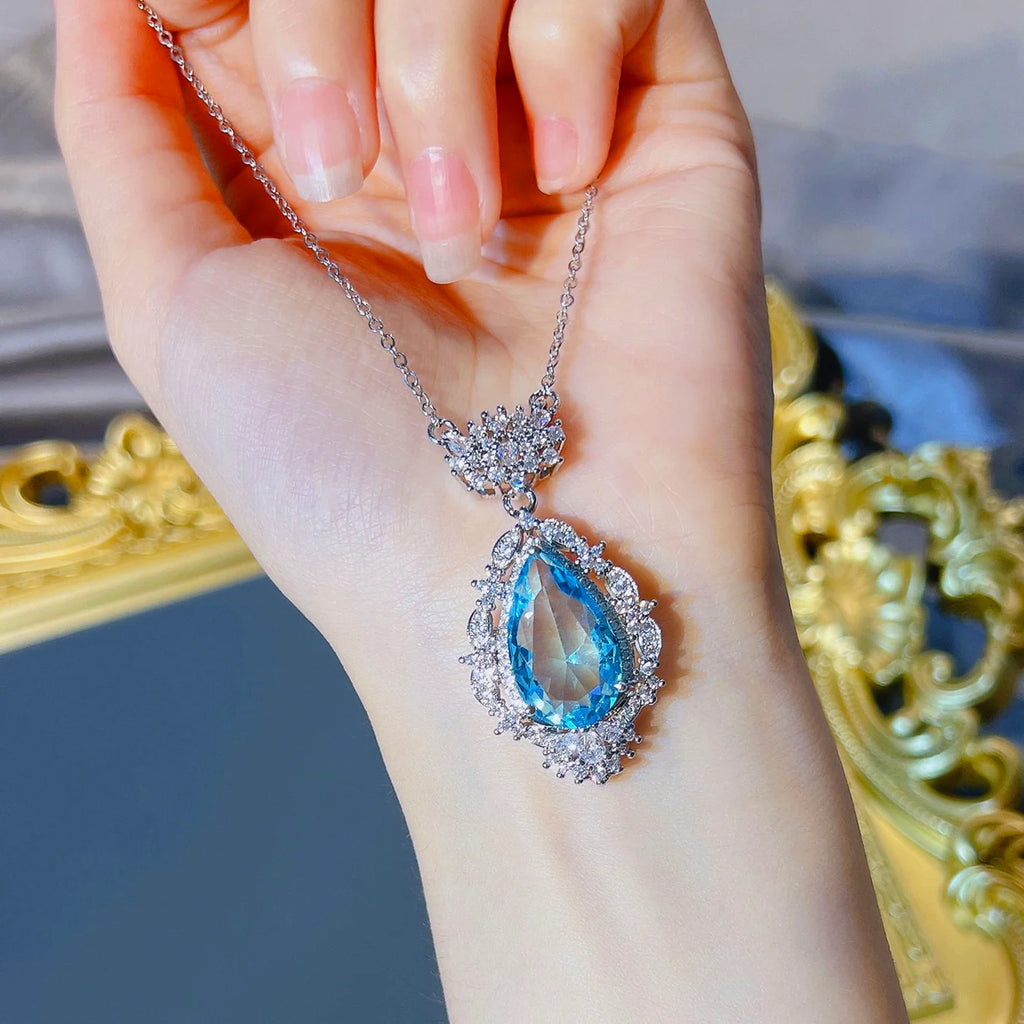 Soleste Aquamarine Pendant Necklace